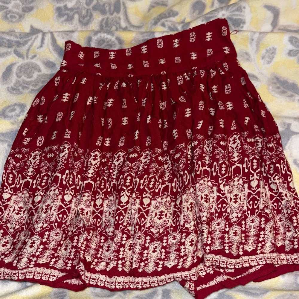 Cute red skirt with pockets!